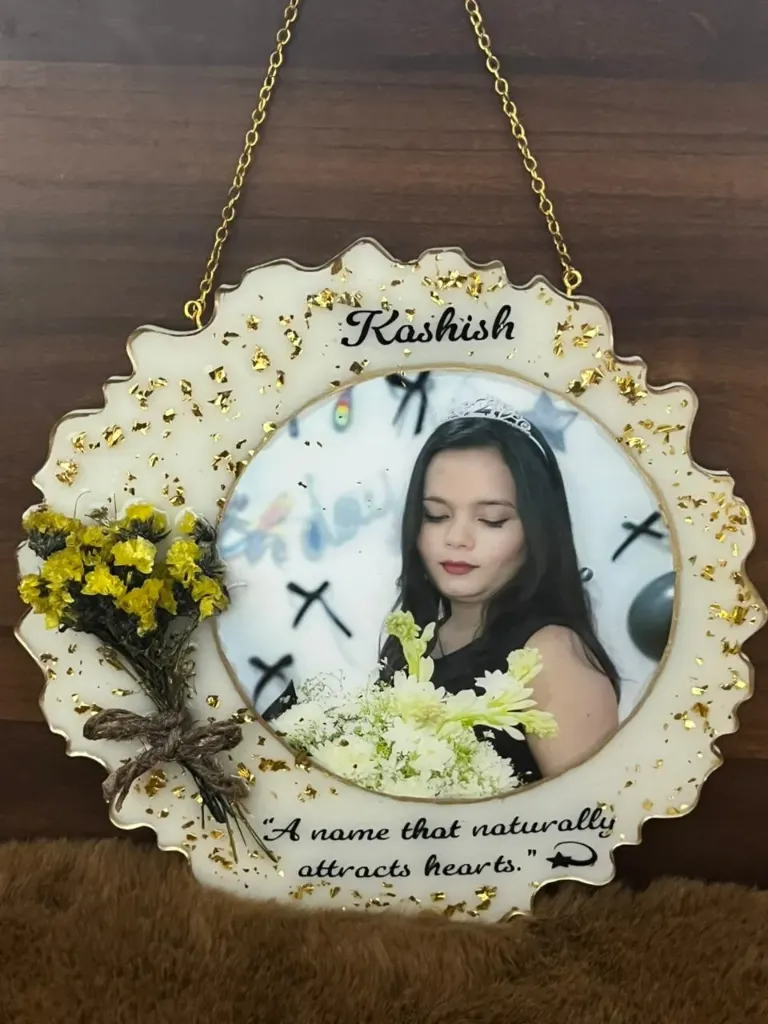 𝑷𝒆𝒓𝒔𝒐𝒏𝒂𝒍𝒊𝒛𝒆𝒅 𝑭𝒍𝒐𝒓𝒂𝒍 𝑹𝒆𝒔𝒊𝒏 𝑷𝒉𝒐𝒕𝒐 𝑭𝒓𝒂𝒎𝒆